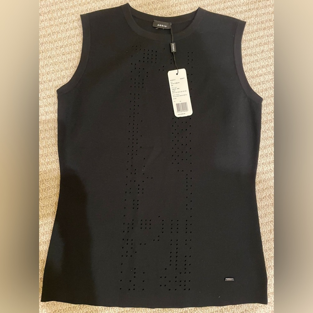 NWT Akris Woo and Silk Knit Top size 10